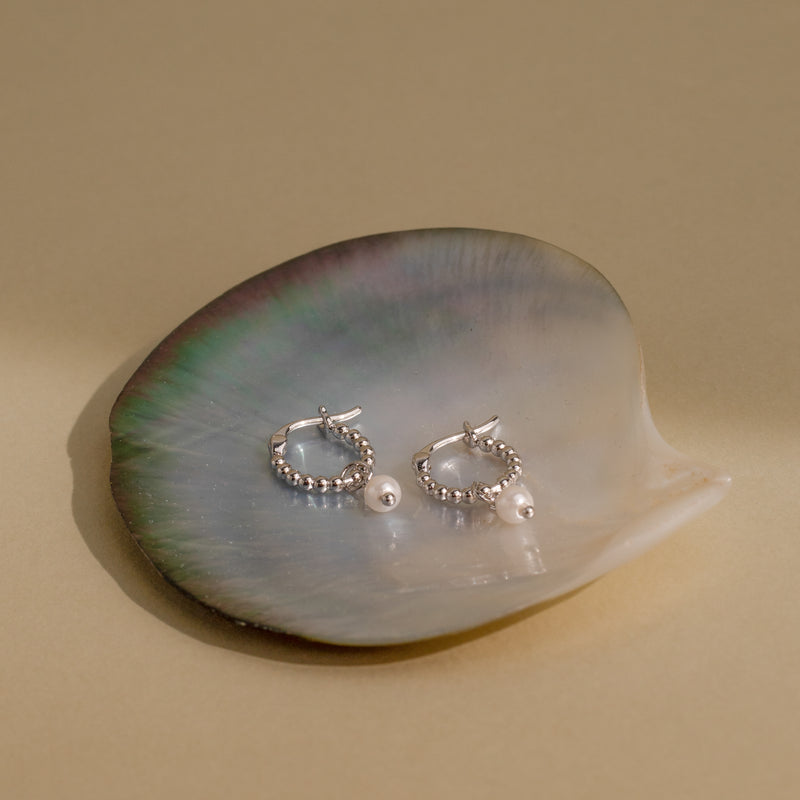 Bisera Pearl Hoops