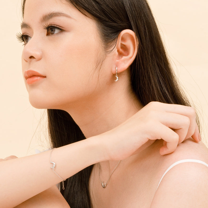 Atlas Cosmo Earrings.